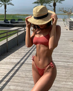 Bild in den Galerie-Viewer laden, Melissa Brazilian Bikini &amp; Tanga
